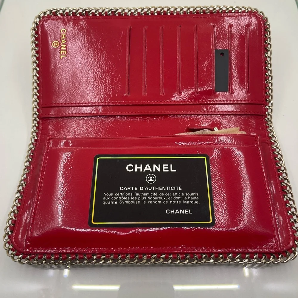 Chanel Red Leather Women's Wallet - Picture 2 of 4